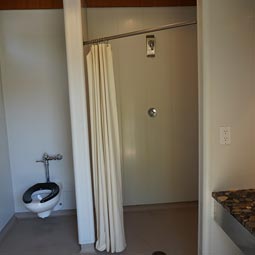 Toilette parc intérieur